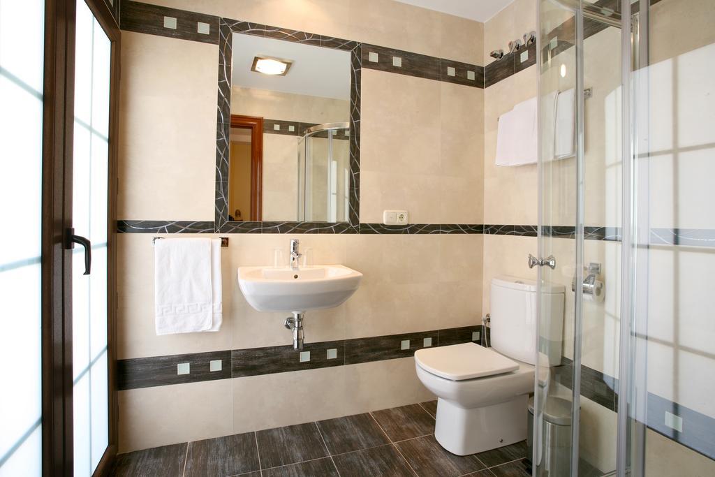 Hostal Rodri (Adults Only) Гранада Екстер'єр фото